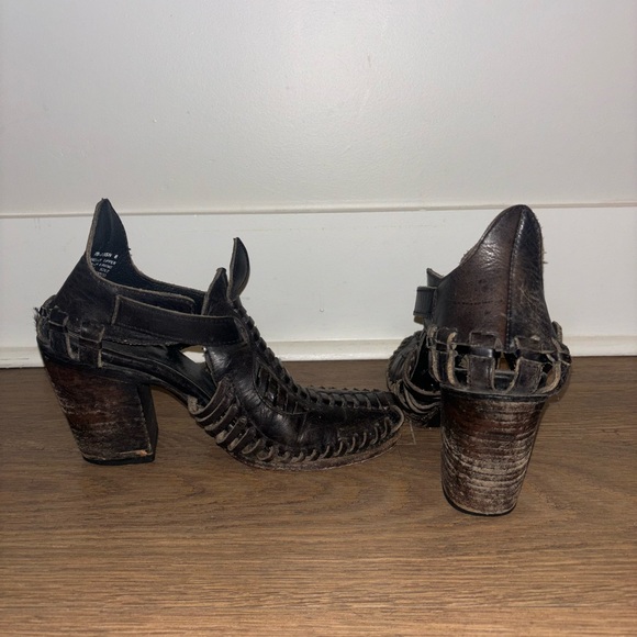 Freebird Poisn Black Booties - Size 8 - Picture 4 of 6